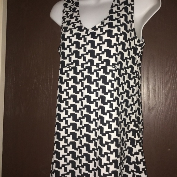 DKNY Dress Black white Geometric Small NWT - Picture 6 of 7